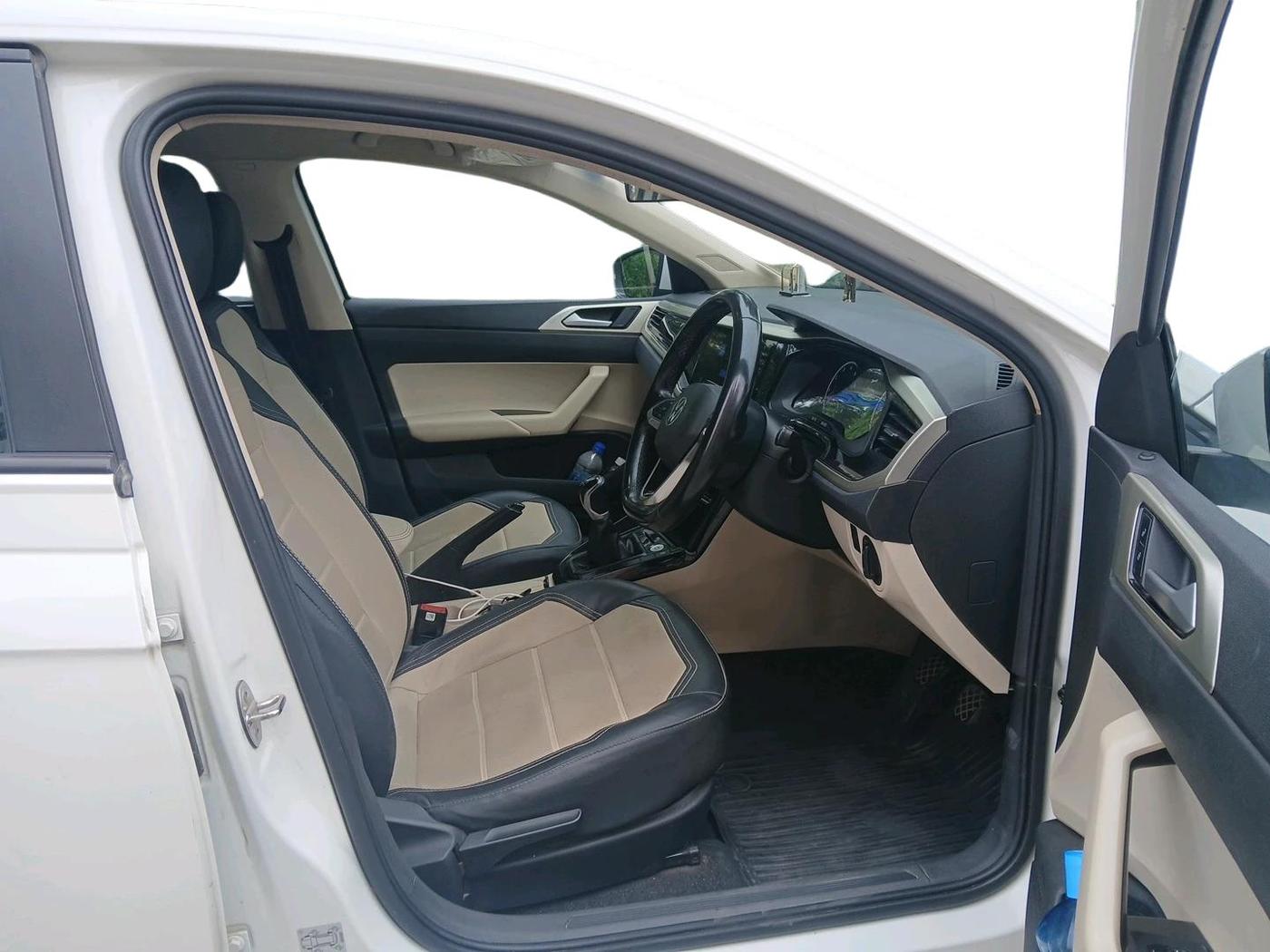 2023 Volkswagen VIRTUS HIGHLINE TSI 1.0 MT, Petrol, Manual, 76,672 km, interior