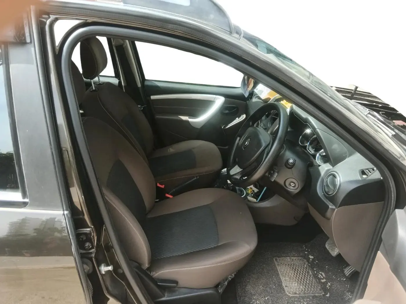 2019 Renault Duster 110 PS RXS 4X2 AMT DIESEL, Diesel, Automatic, 36,237 km, interior