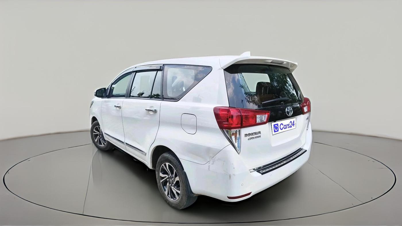 2024 Toyota Innova Crysta GX Plus 7 STR , Diesel, Manual, 27,181 km, exterior