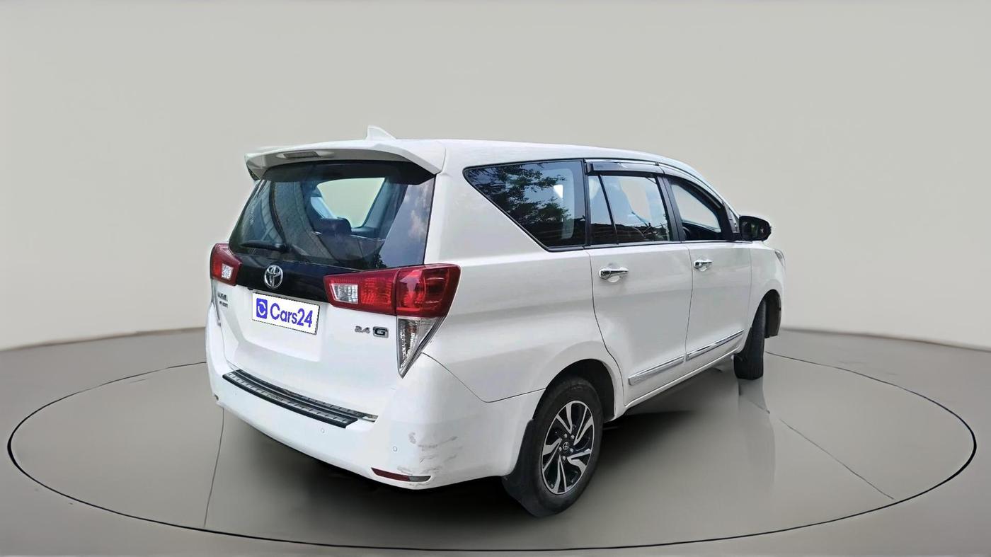 2024 Toyota Innova Crysta GX Plus 7 STR , Diesel, Manual, 27,181 km, exterior