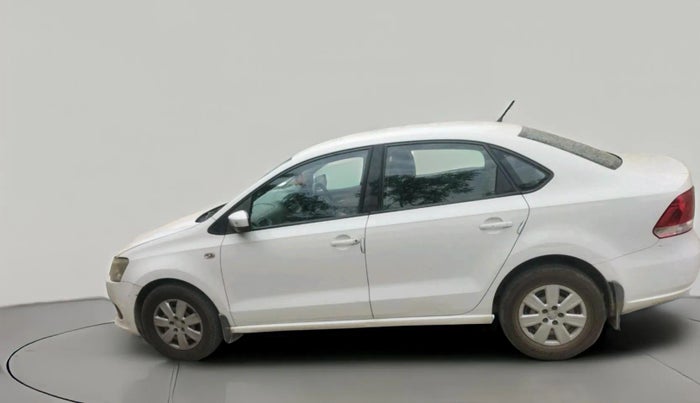 2012 Volkswagen Vento TRENDLINE 1.6, Petrol, Manual, 1,22,272 km, exterior