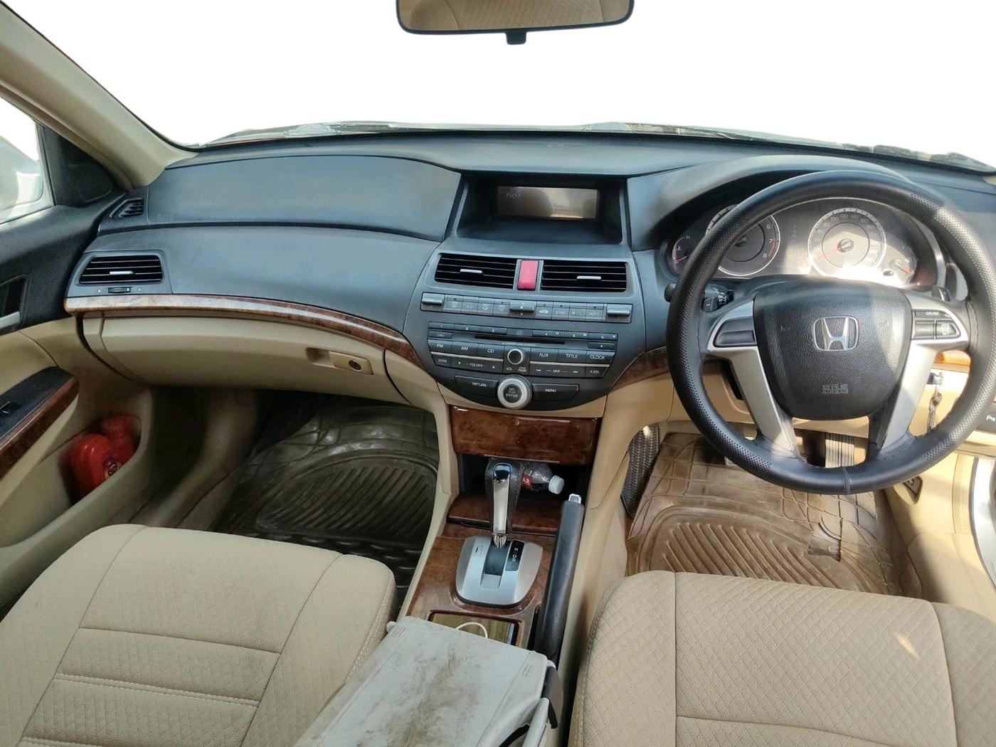 2013 Honda Accord 2.4L I-VTEC AT, Petrol, Automatic, 63,943 km, interior