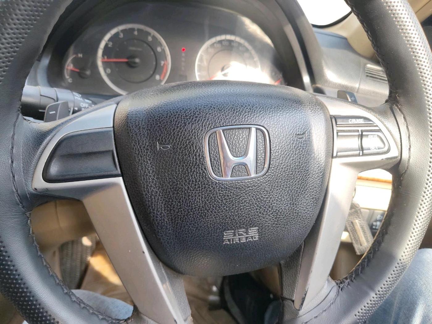 2013 Honda Accord 2.4L I-VTEC AT, Petrol, Automatic, 63,943 km, interior