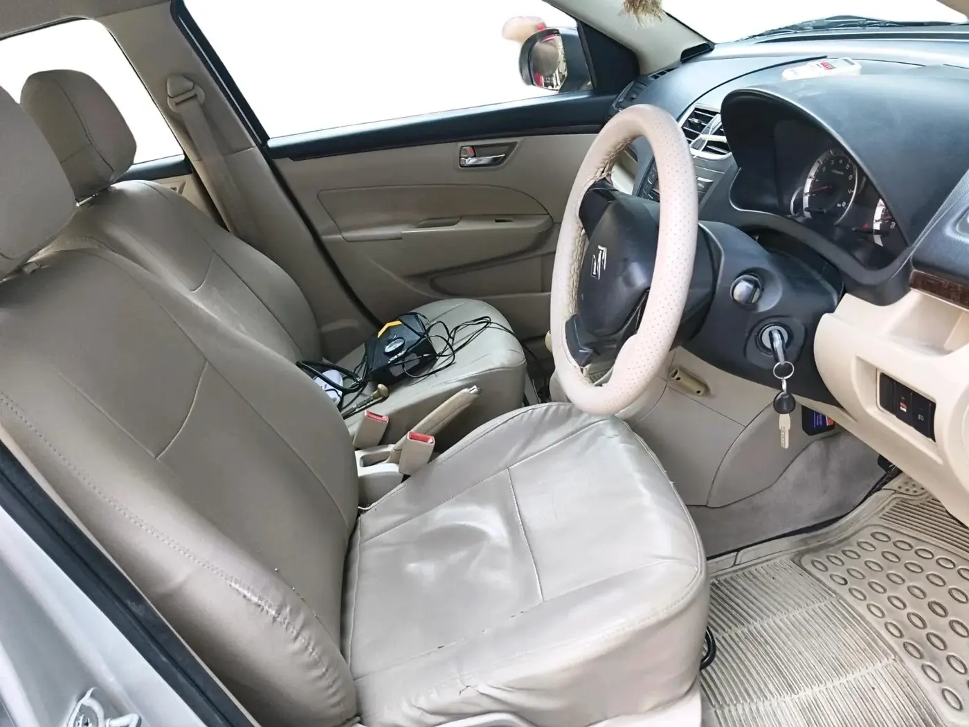 2013 Maruti Swift Dzire VXI, Petrol, Manual, 52,678 km, interior