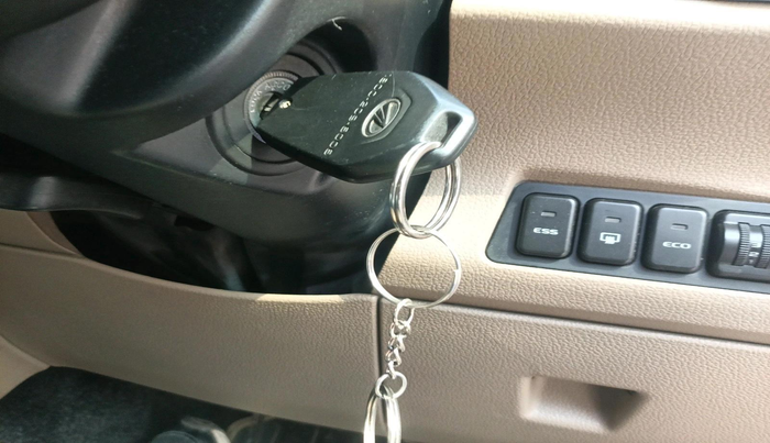 2016 Mahindra TUV300 T8, Diesel, Manual, 1,12,611 km, interior