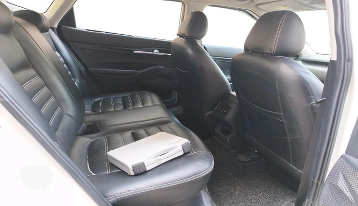 2020 KIA SELTOS HTK PLUS 1.5, Petrol, Manual, 43,433 km, interior