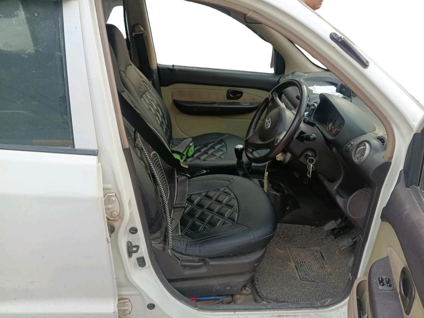 2011 Hyundai Santro Xing GLS, CNG, Manual, 2,55,884 km, interior