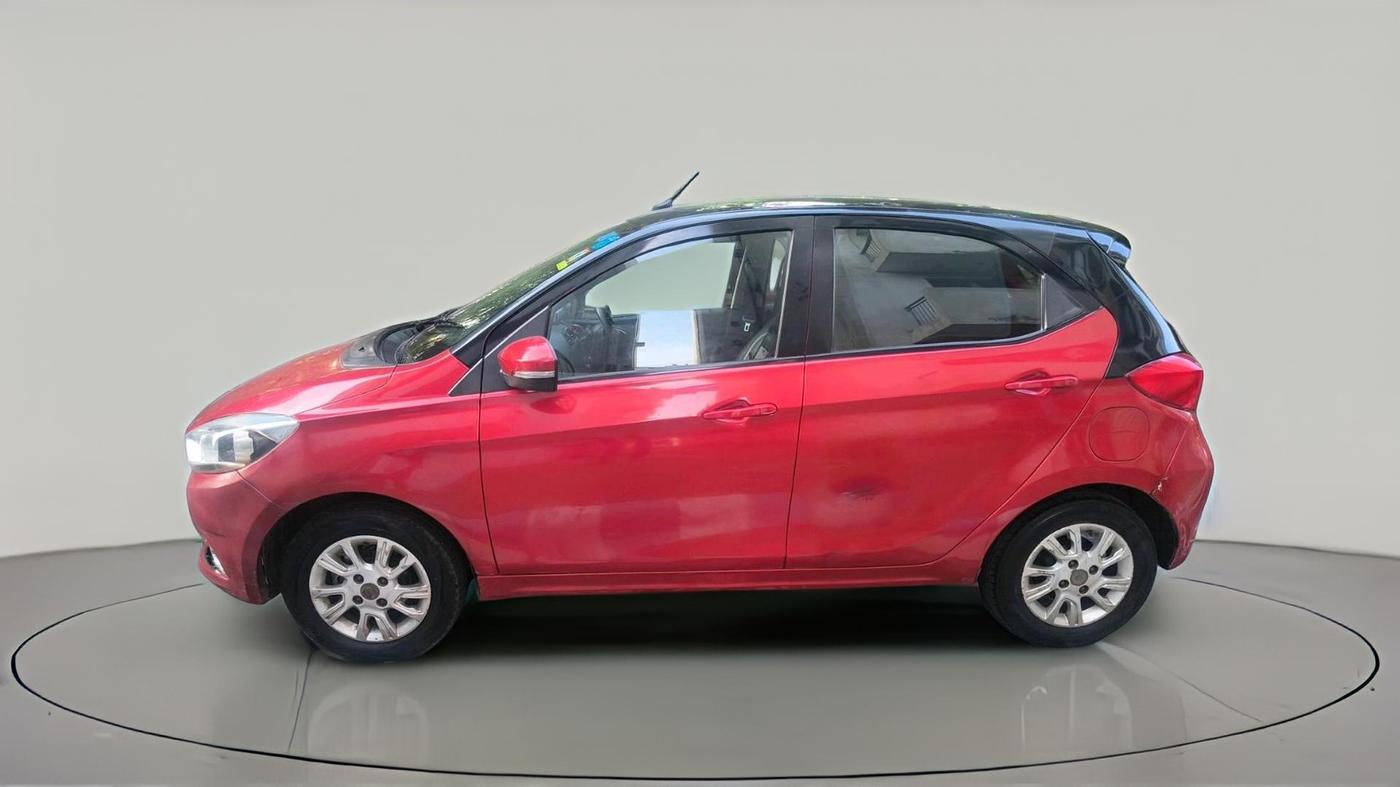 2017 Tata Tiago XZA PETROL, Petrol, Automatic, 63,087 km, exterior