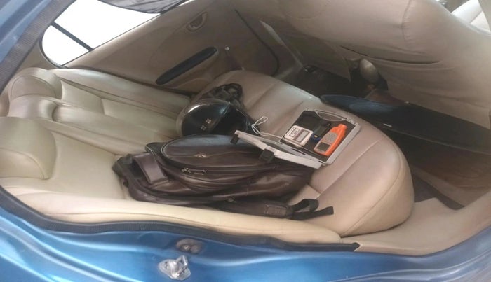2015 Honda Amaze 1.2L I-VTEC S, Petrol, Manual, 1,13,724 km, interior