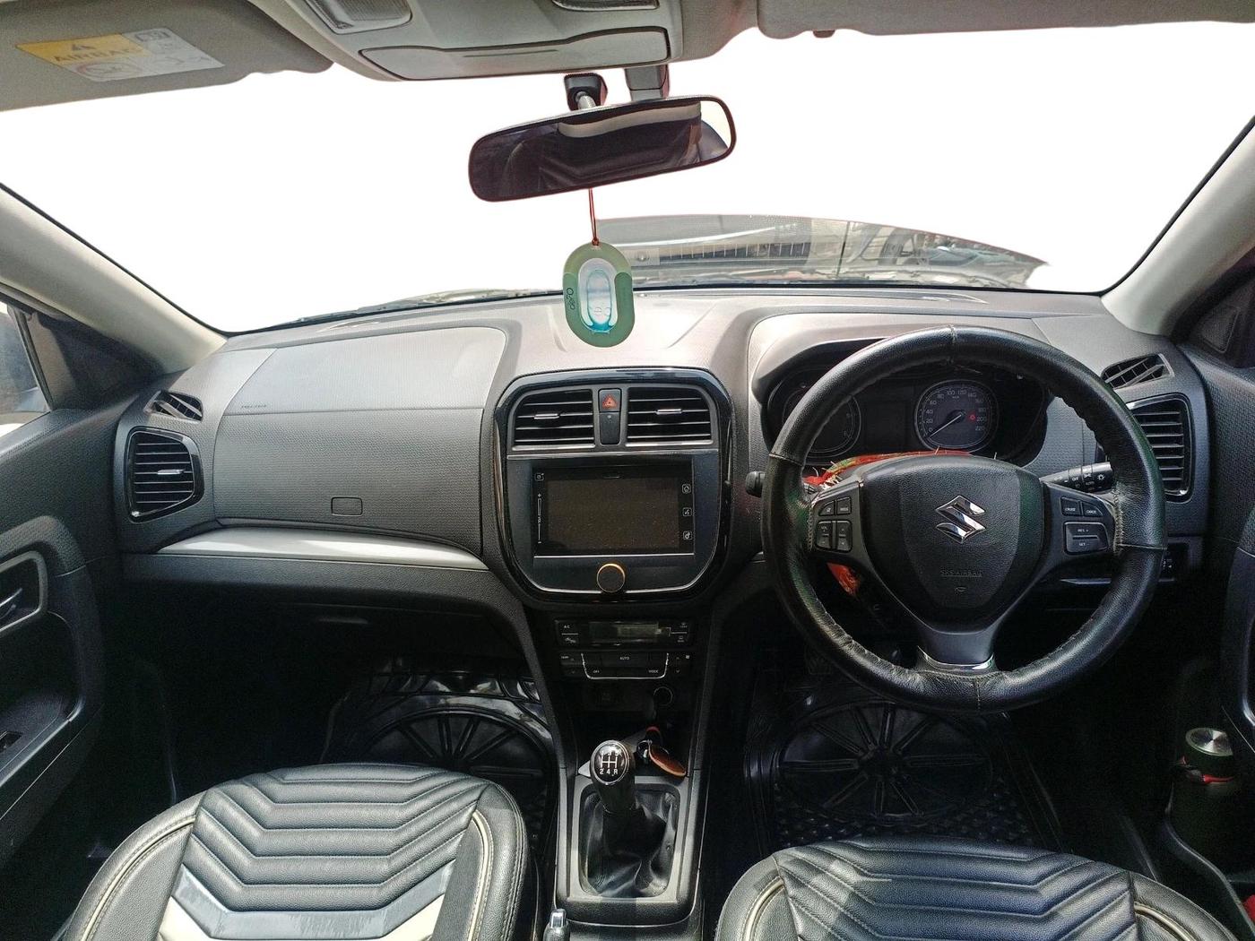 2018 Maruti Vitara Brezza ZDI PLUS DUAL TONE, Diesel, Manual, 63,418 km, interior