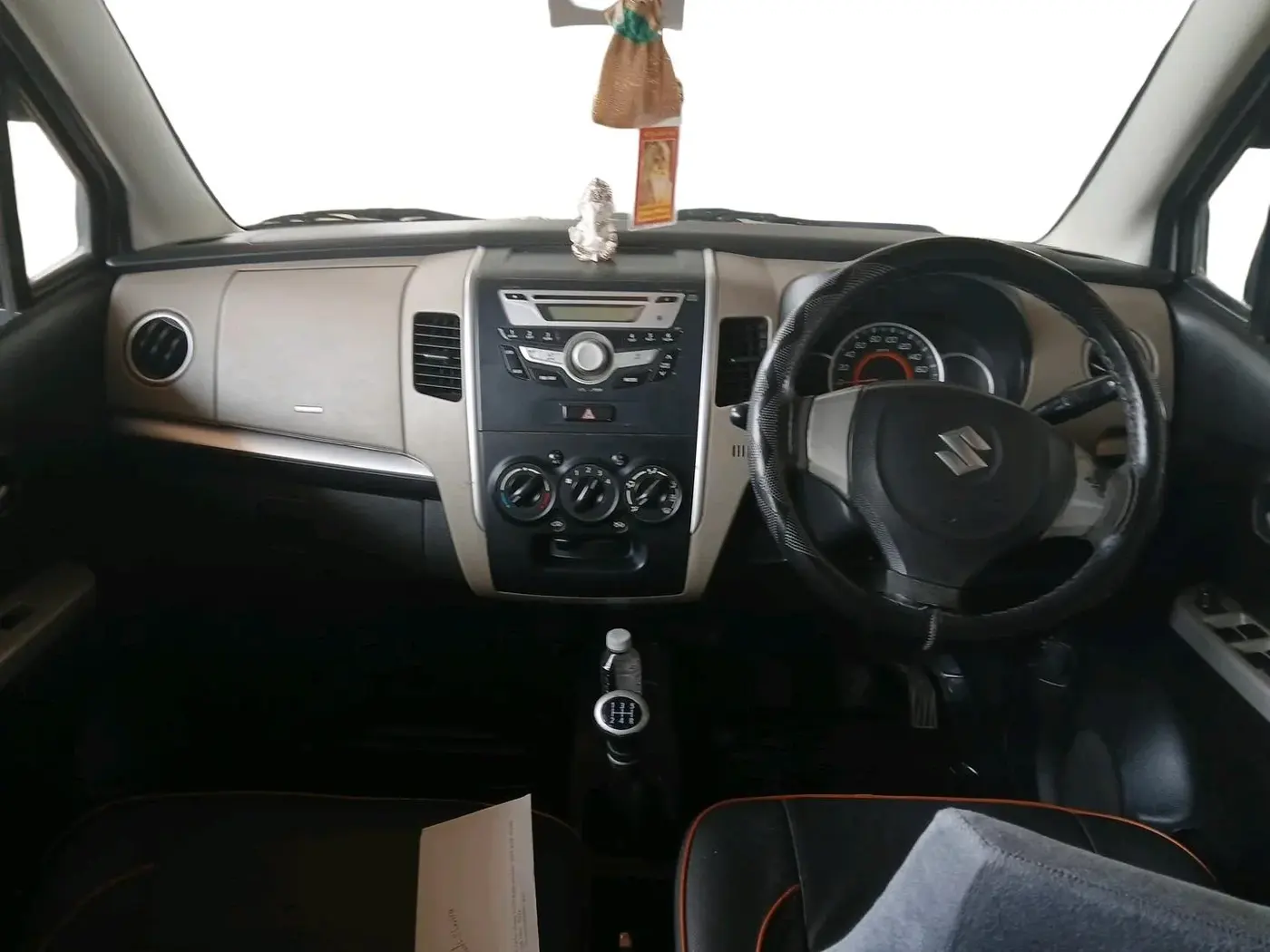 2015 Maruti Wagon R 1.0 VXI, Petrol, Manual, 1,00,617 km, interior