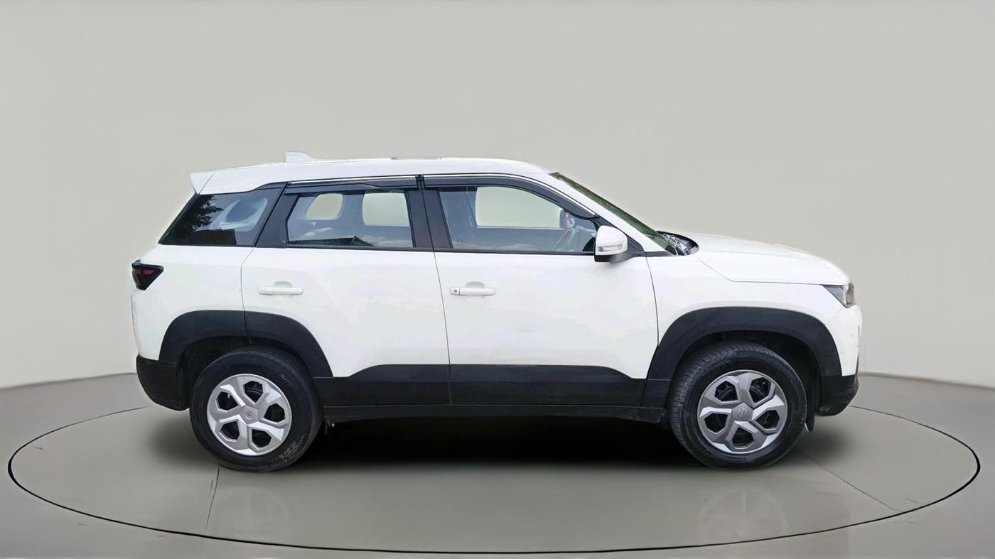2024 Maruti BREZZA LXI, Petrol, Manual, 60,911 km, exterior