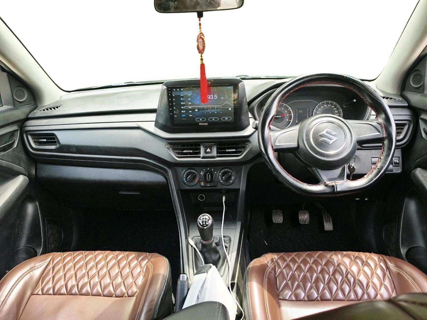 2024 Maruti BREZZA LXI, Petrol, Manual, 60,911 km, interior