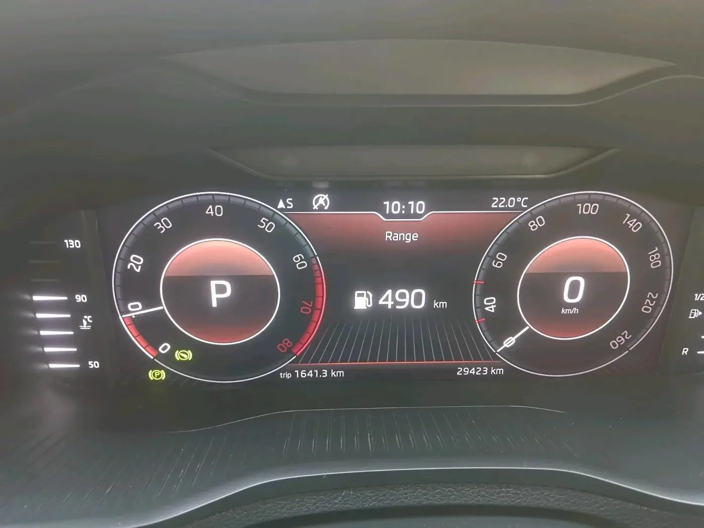 2020 Skoda Karoq STYLE 1.5 TSI AT, Petrol, Automatic, 29,423 km, interior