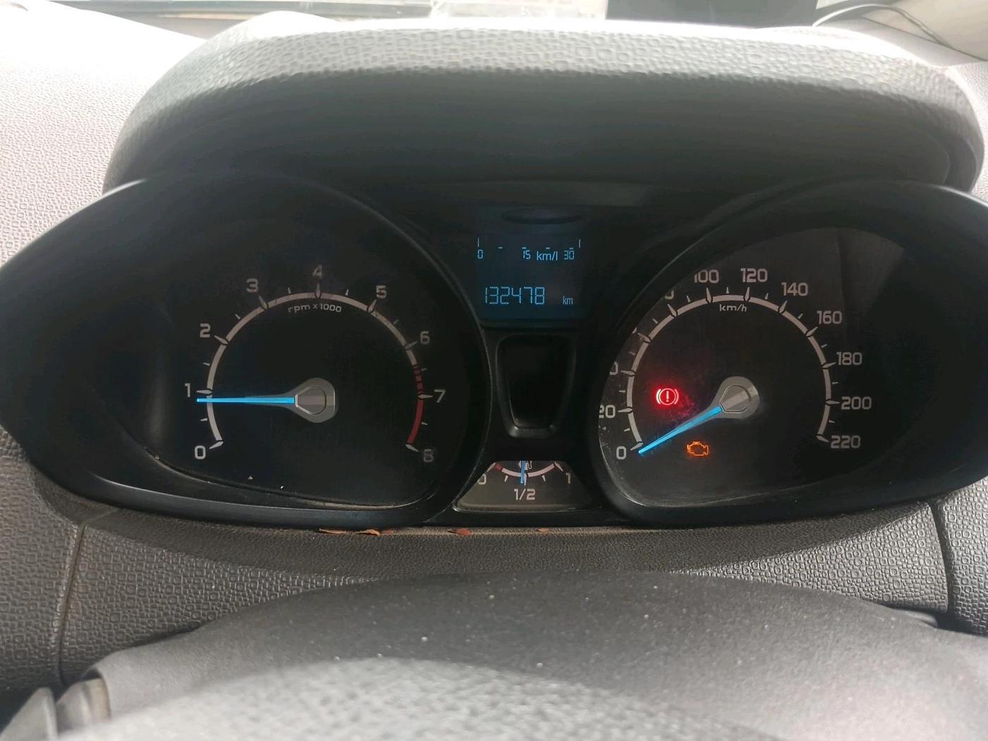 2014 Ford Ecosport 1.5 TREND TI VCT AT, Petrol, Automatic, 1,32,478 km, interior