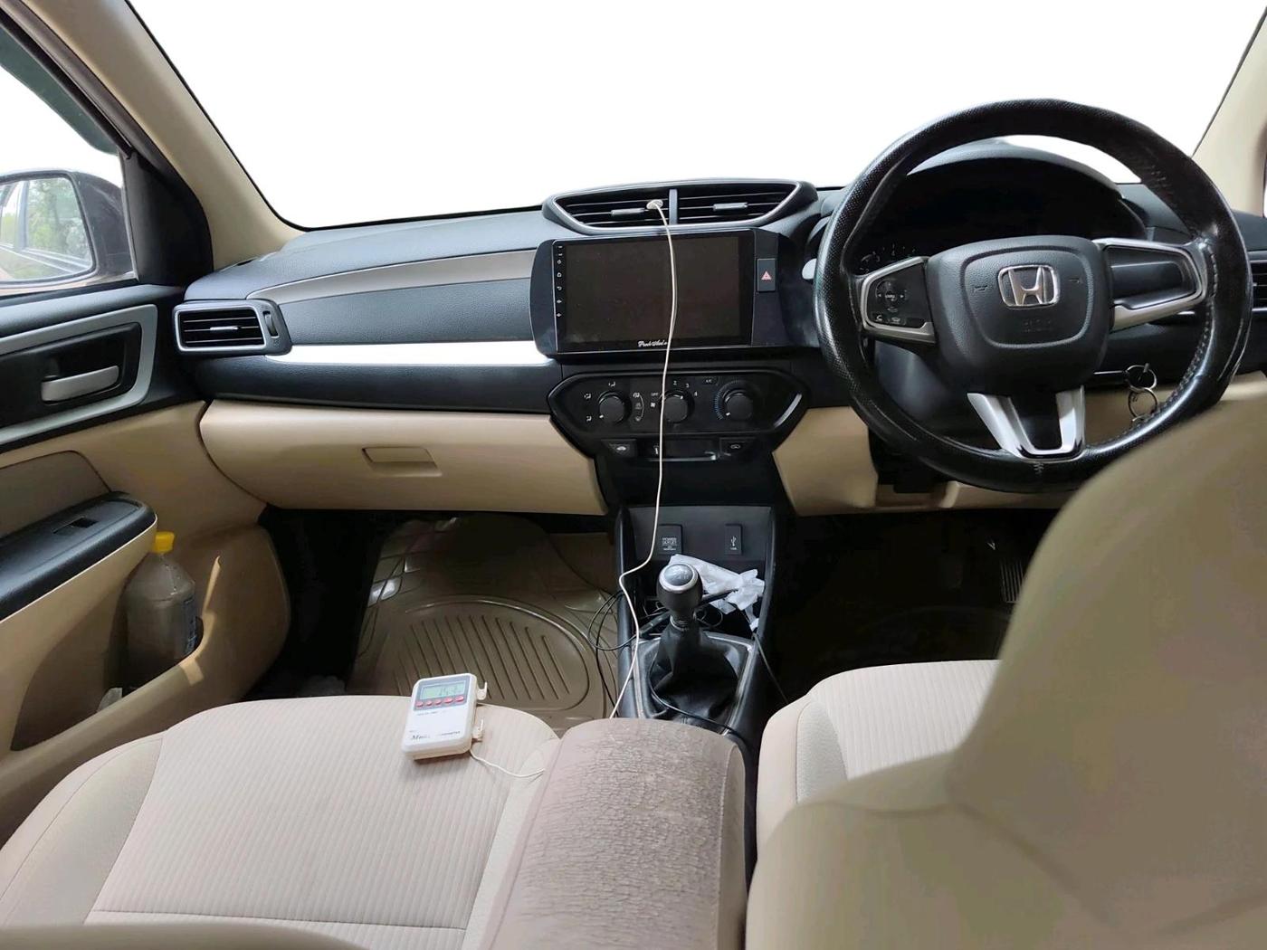 2022 Honda Amaze 1.2L I-VTEC S, Petrol, Manual, 42,140 km, interior