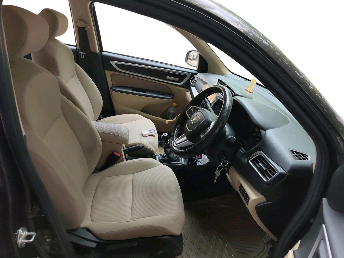 2022 Honda Amaze 1.2L I-VTEC S, Petrol, Manual, 42,140 km, interior
