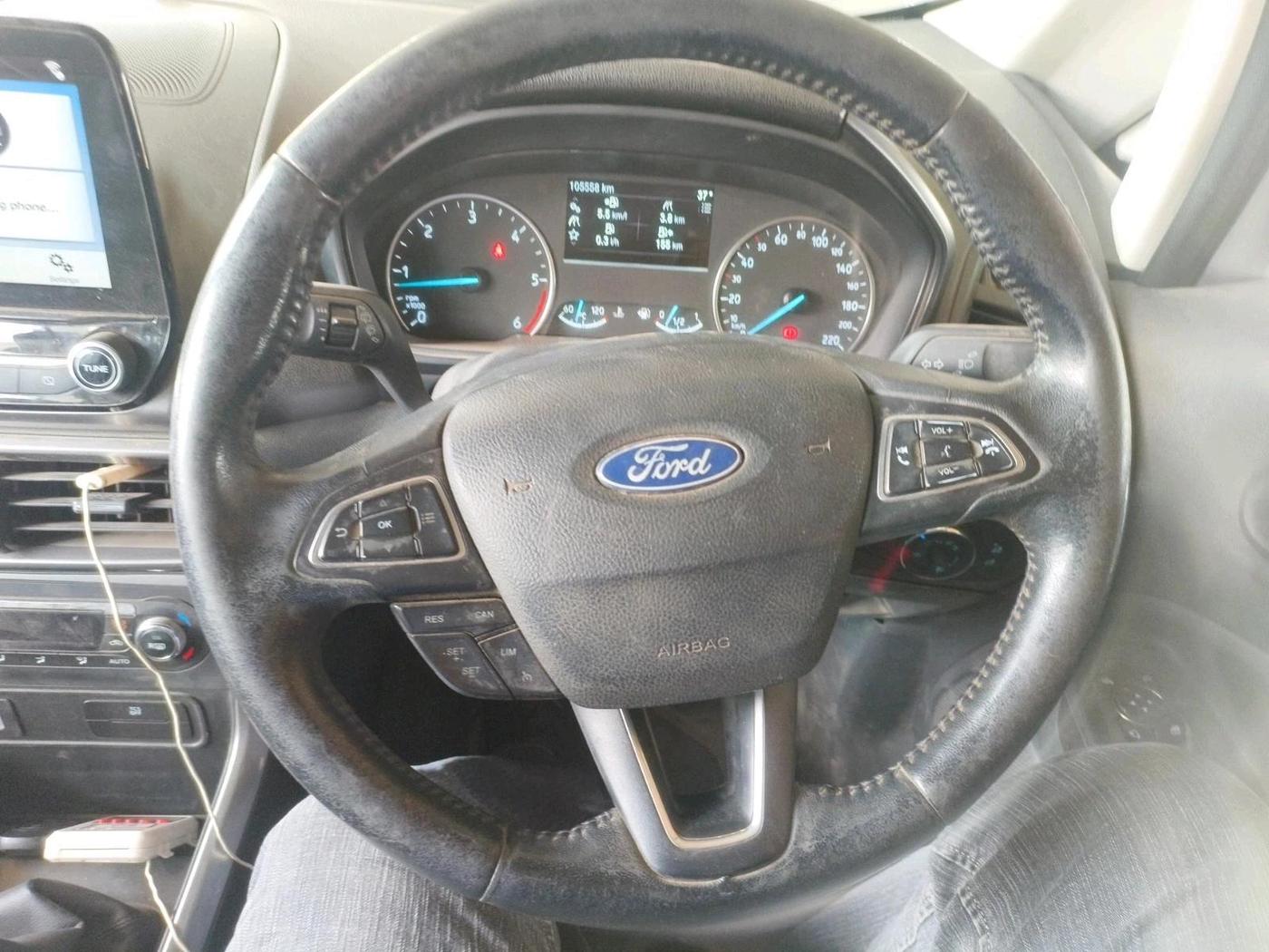 2019 Ford Ecosport TITANIUM + 1.5L DIESEL, Diesel, Manual, 1,05,561 km, interior