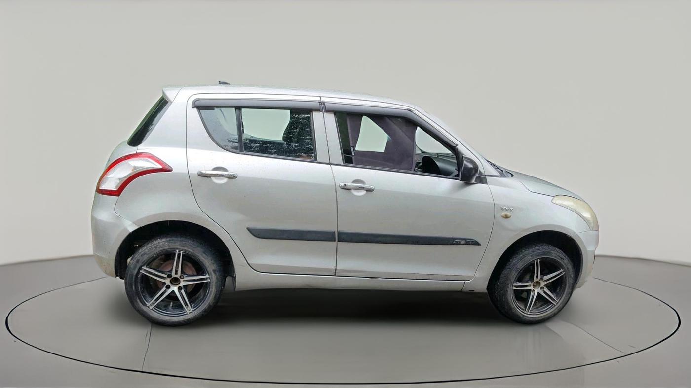 2016 Maruti Swift LXI (O), Petrol, Manual, 1,43,156 km, exterior