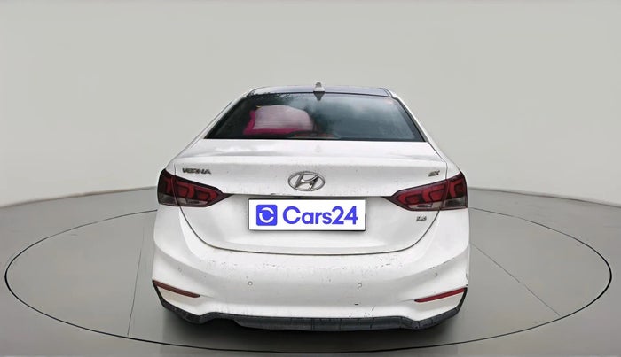 2018 Hyundai Verna 1.6 VTVT SX, Petrol, Manual, 67,424 km, exterior