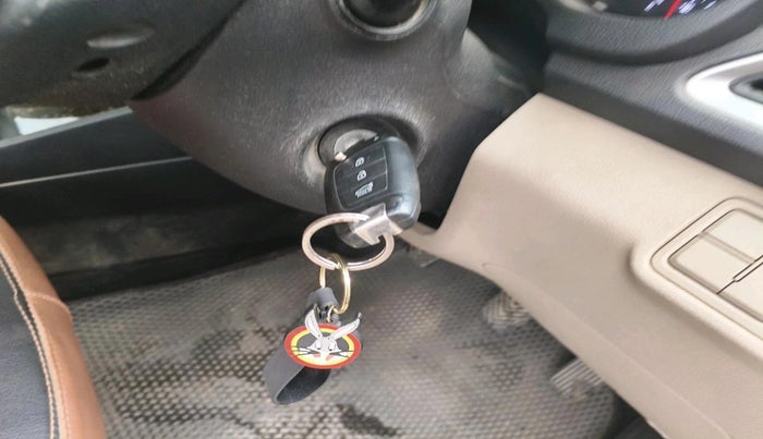 2018 Hyundai Verna 1.6 VTVT SX, Petrol, Manual, 67,424 km, interior