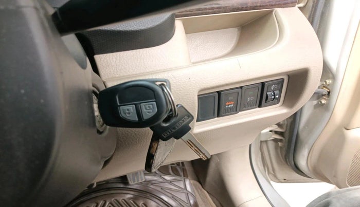 2013 Maruti Swift Dzire VXI, Petrol, Manual, 71,594 km, interior