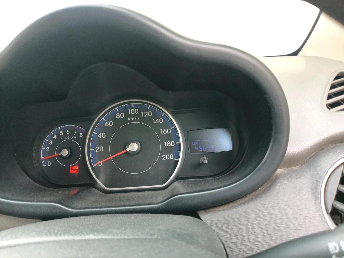 2015 Hyundai i10 MAGNA 1.1, Petrol, Manual, 45,645 km, interior