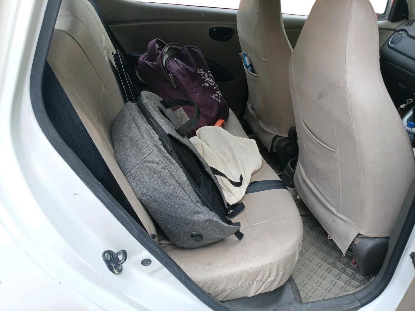 2015 Hyundai i10 MAGNA 1.1, Petrol, Manual, 45,645 km, interior