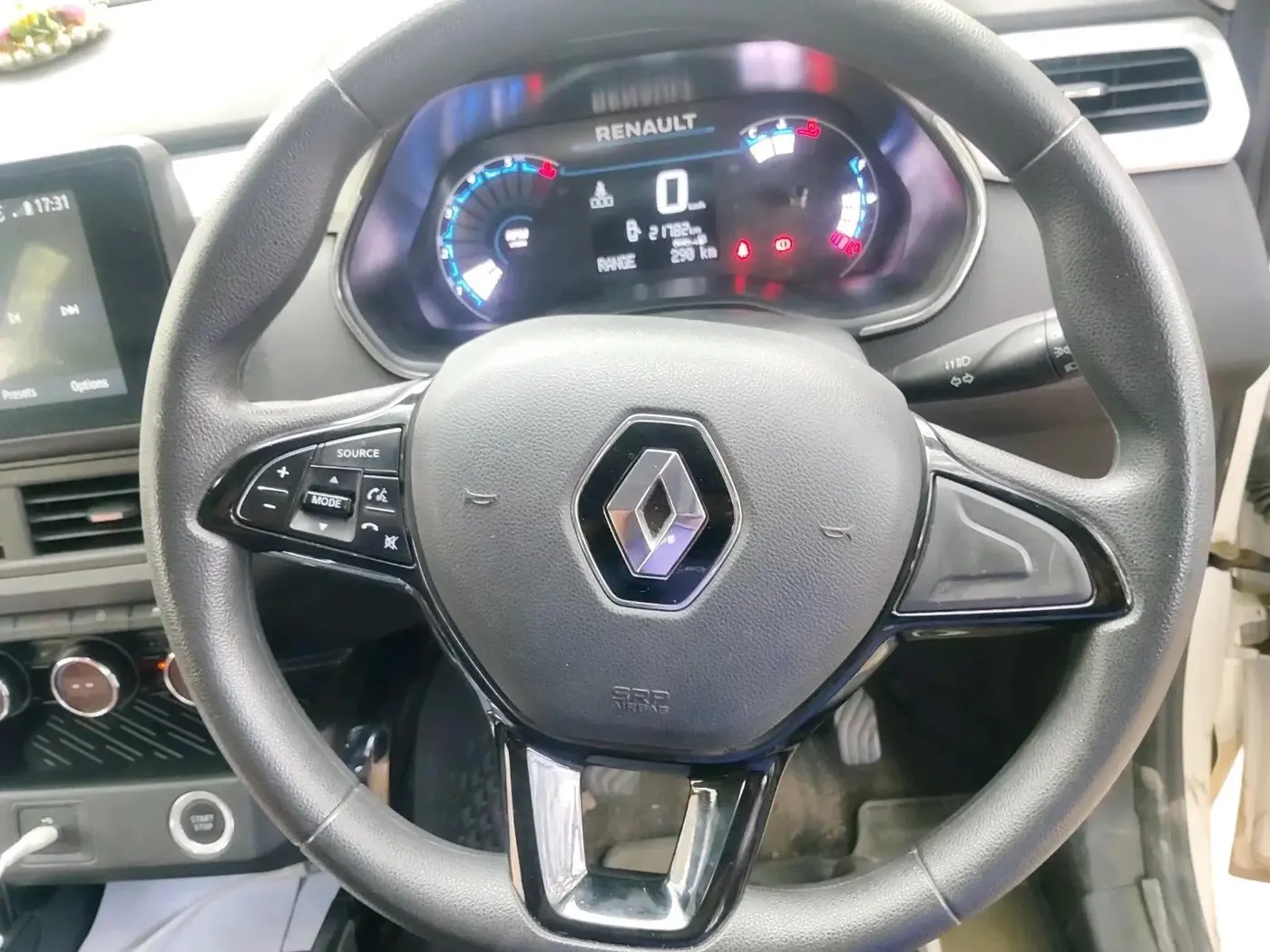2025 Renault Kiger RXT (O) MT, Petrol, Manual, 21,782 km, interior