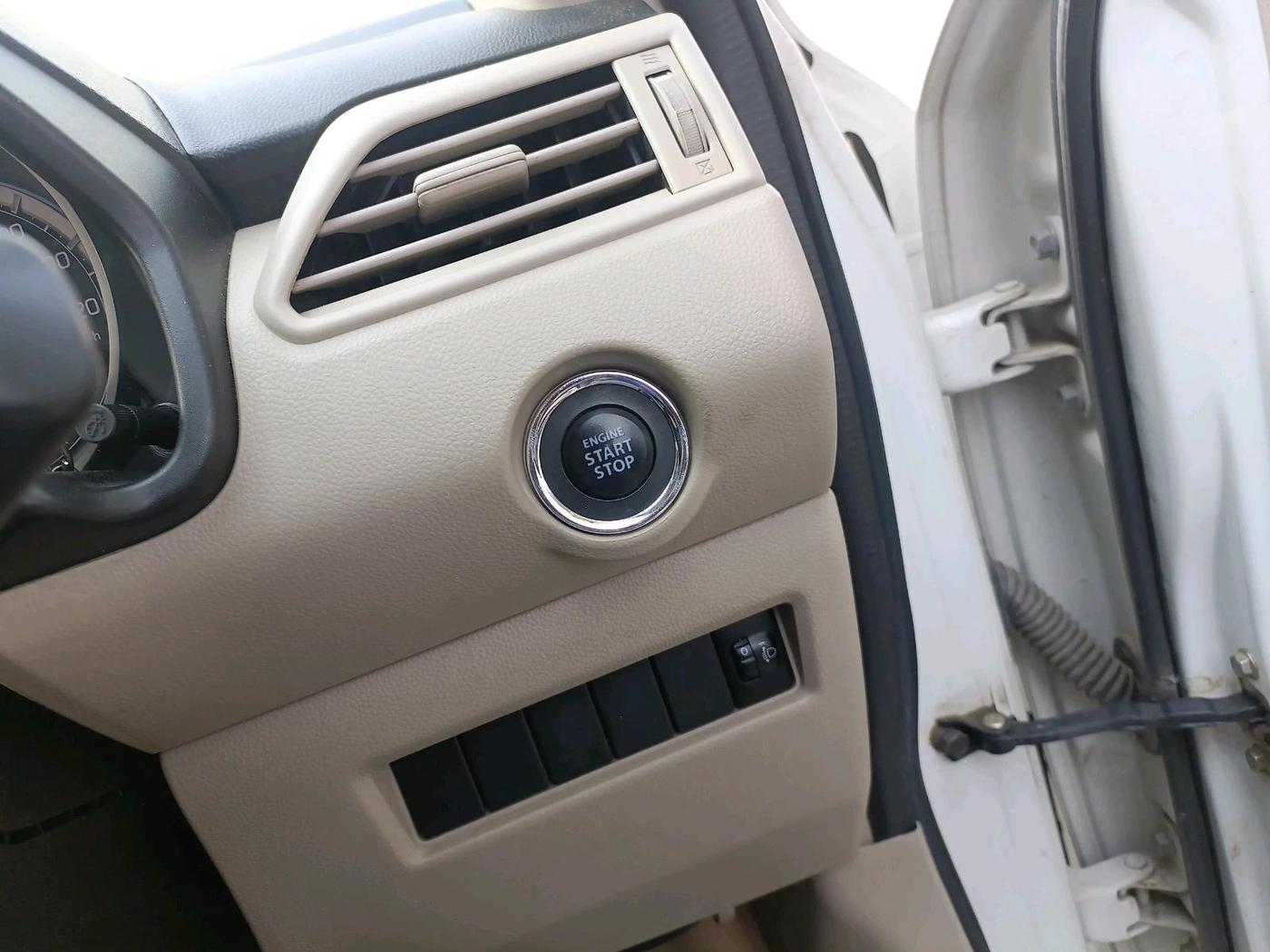 2022 Maruti Dzire ZXI, Petrol, Manual, 57,502 km, interior