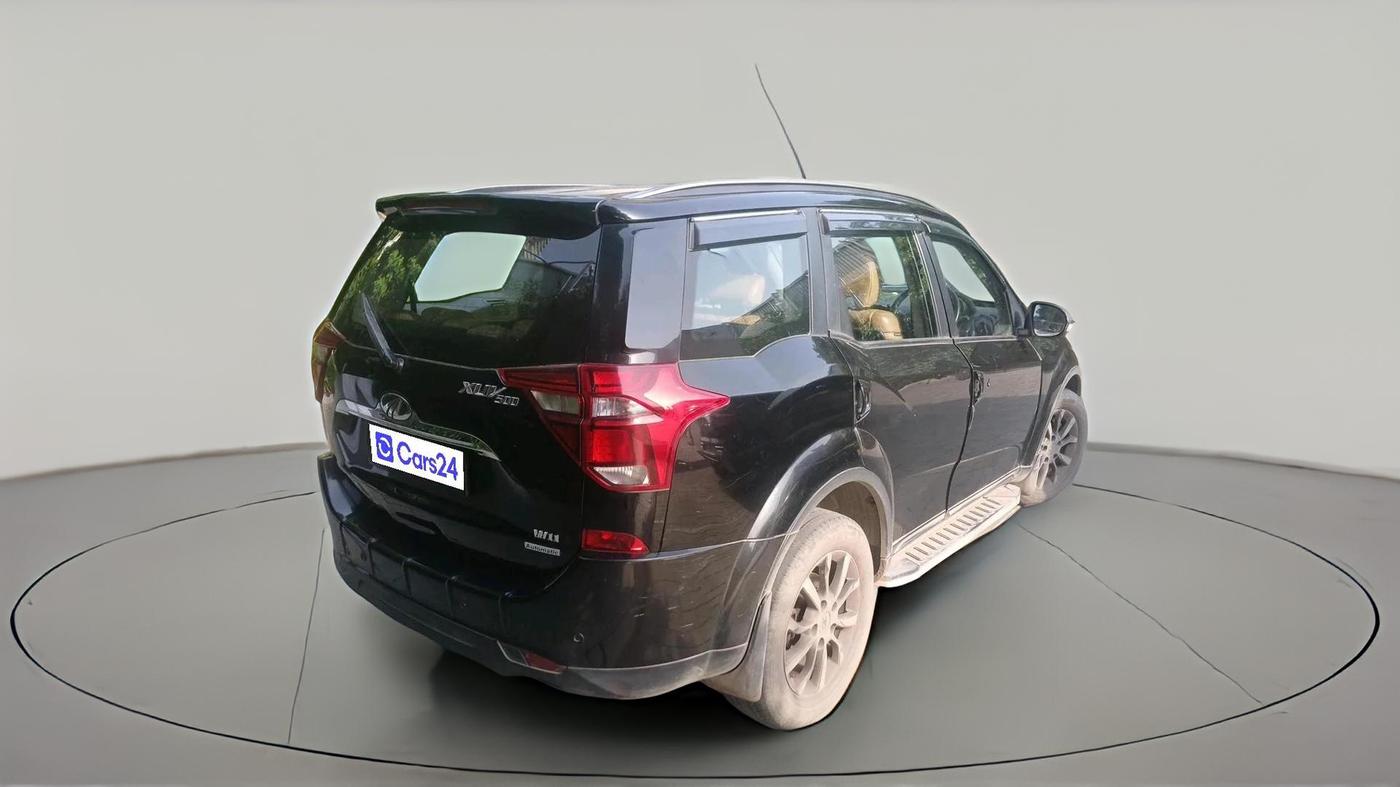 2020 Mahindra XUV500 W11 AT, Diesel, Automatic, 62,967 km, exterior