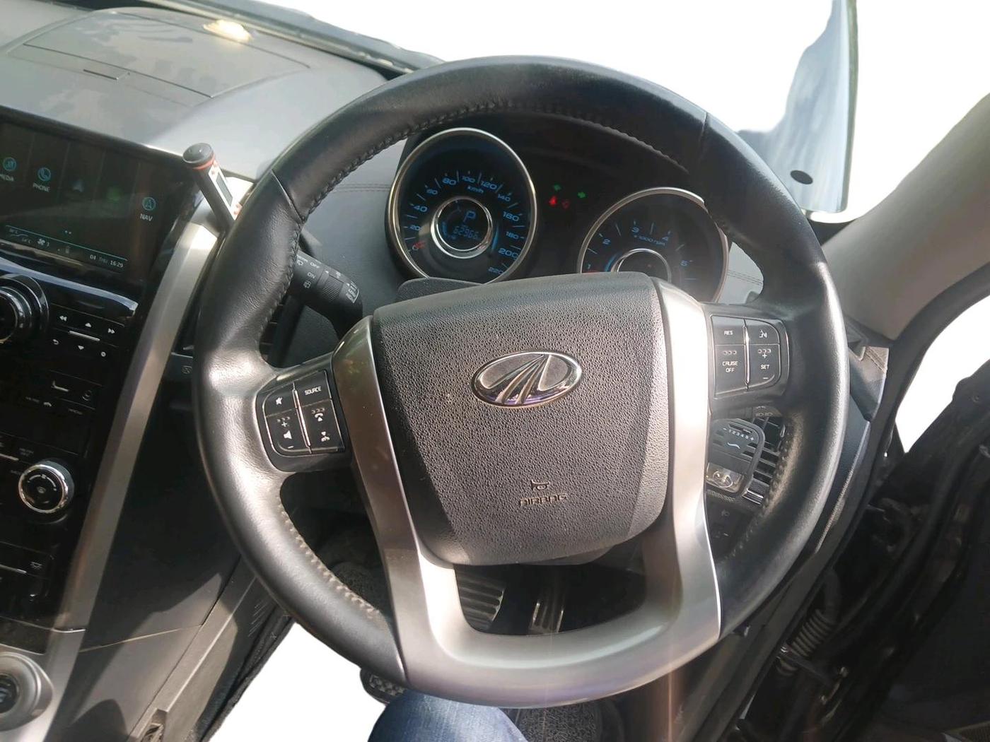 2020 Mahindra XUV500 W11 AT, Diesel, Automatic, 62,967 km, interior