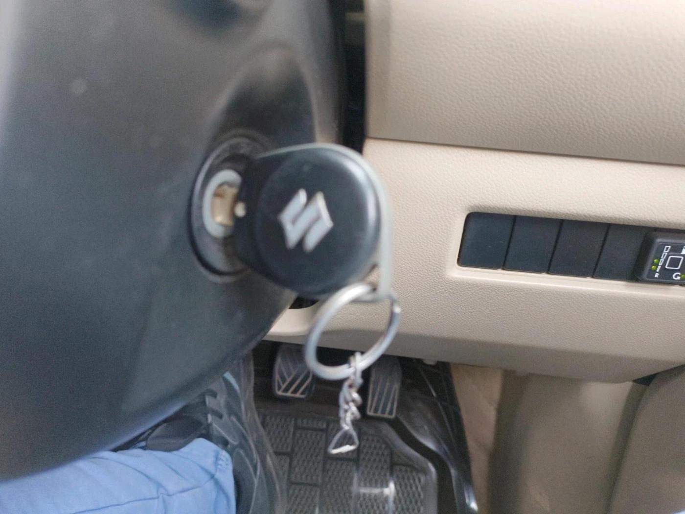 2018 Maruti Dzire VXI, CNG, Manual, 99,172 km, interior