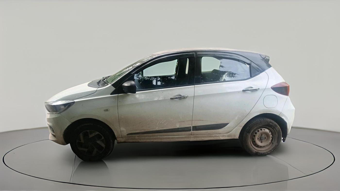 2025 Tata Tiago XM CNG, CNG, Manual, 30,397 km, exterior