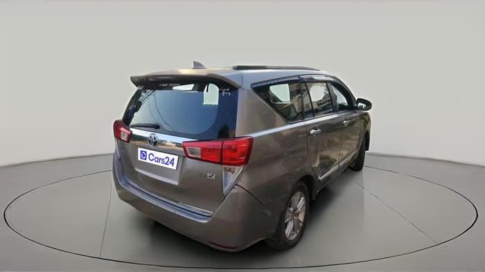 2018 Toyota Innova Crysta 2.4 GX 8 STR, Diesel, Manual, 2,06,992 km, exterior