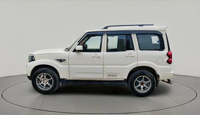 2018 Mahindra Scorpio S7, Diesel, Manual, 94,929 km, exterior