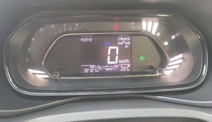 2023 Tata NEXON XZ PLUS LUX SUNROOF RED DARK PETROL, Petrol, Manual, 32,107 km, interior