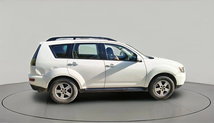 2012 Mitsubishi Outlander 2.4 MIVEC, Petrol, Automatic, 1,01,183 km, exterior