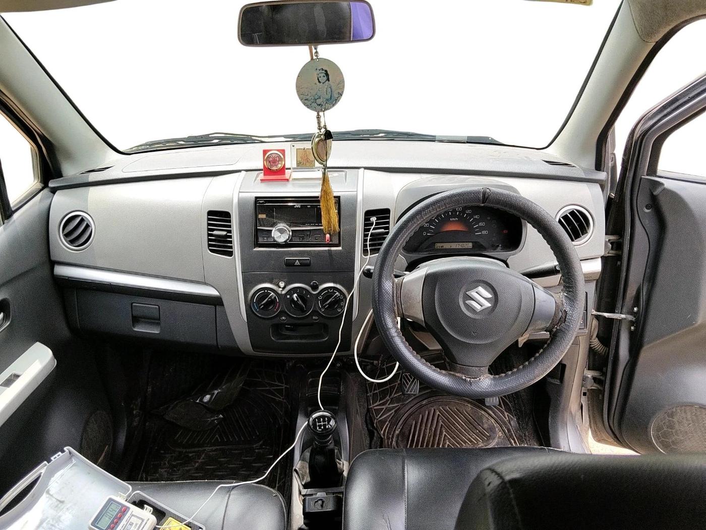 2012 Maruti Wagon R 1.0 LXI CNG, CNG, Manual, 1,74,826 km, interior