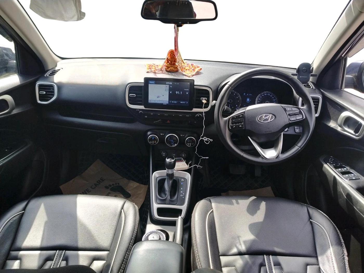 2020 Hyundai VENUE SX PLUS 1.0 TURBO DCT, Petrol, Automatic, 68,667 km, interior