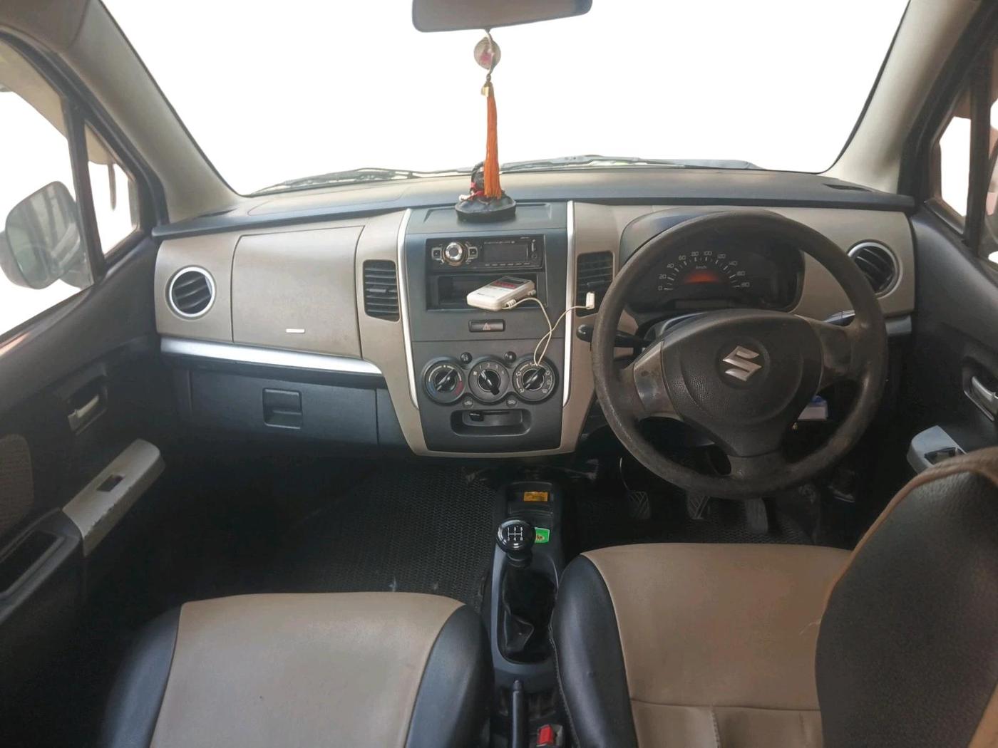 2013 Maruti Wagon R 1.0 LXI CNG, CNG, Manual, 1,81,100 km, interior