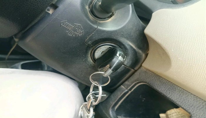 2013 Maruti Wagon R 1.0 LXI, CNG, Manual, 1,29,258 km, interior