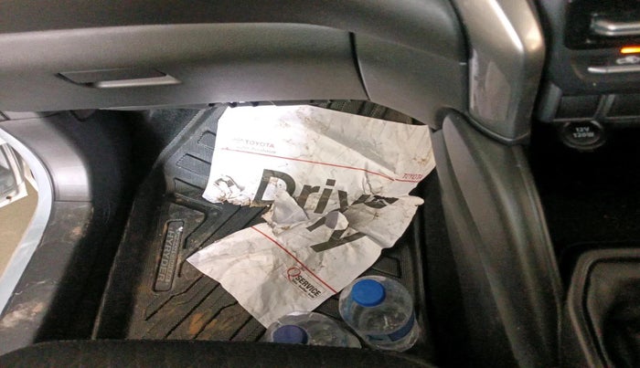 2025 Toyota URBAN CRUISER HYRYDER E NEO DRIVE, Petrol, Manual, 391 km, interior