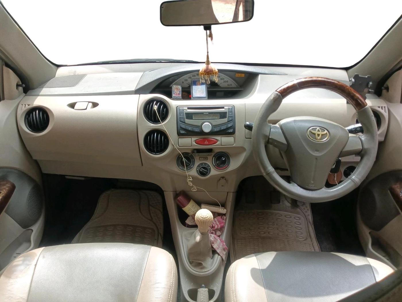 2011 Toyota Etios G, Petrol, Manual, 22,809 km, interior