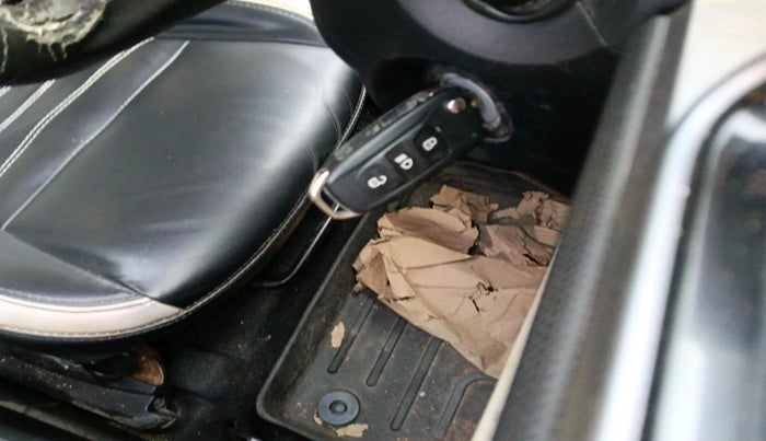 2021 Tata ALTROZ XE PETROL, Petrol, Manual, 72,835 km, interior