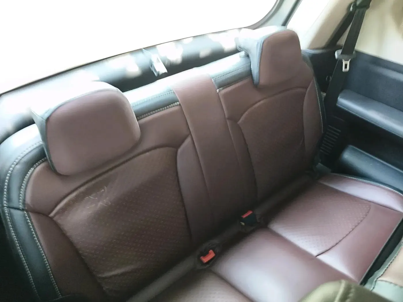 2023 Mahindra SCORPIO-N Z2 PETROL MT 7 STR, Petrol, Manual, 74,000 km, interior