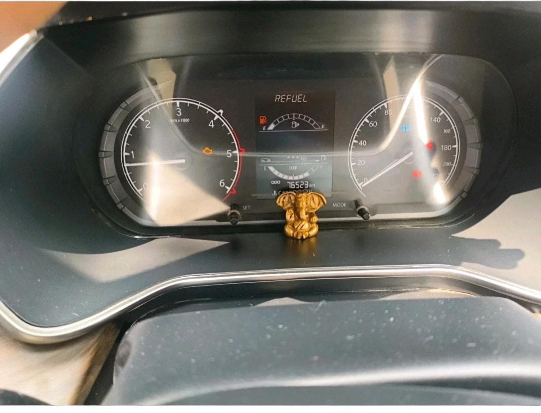 2020 Tata Harrier XT 2.0L KRYOTEC, Diesel, Manual, 76,523 km, interior