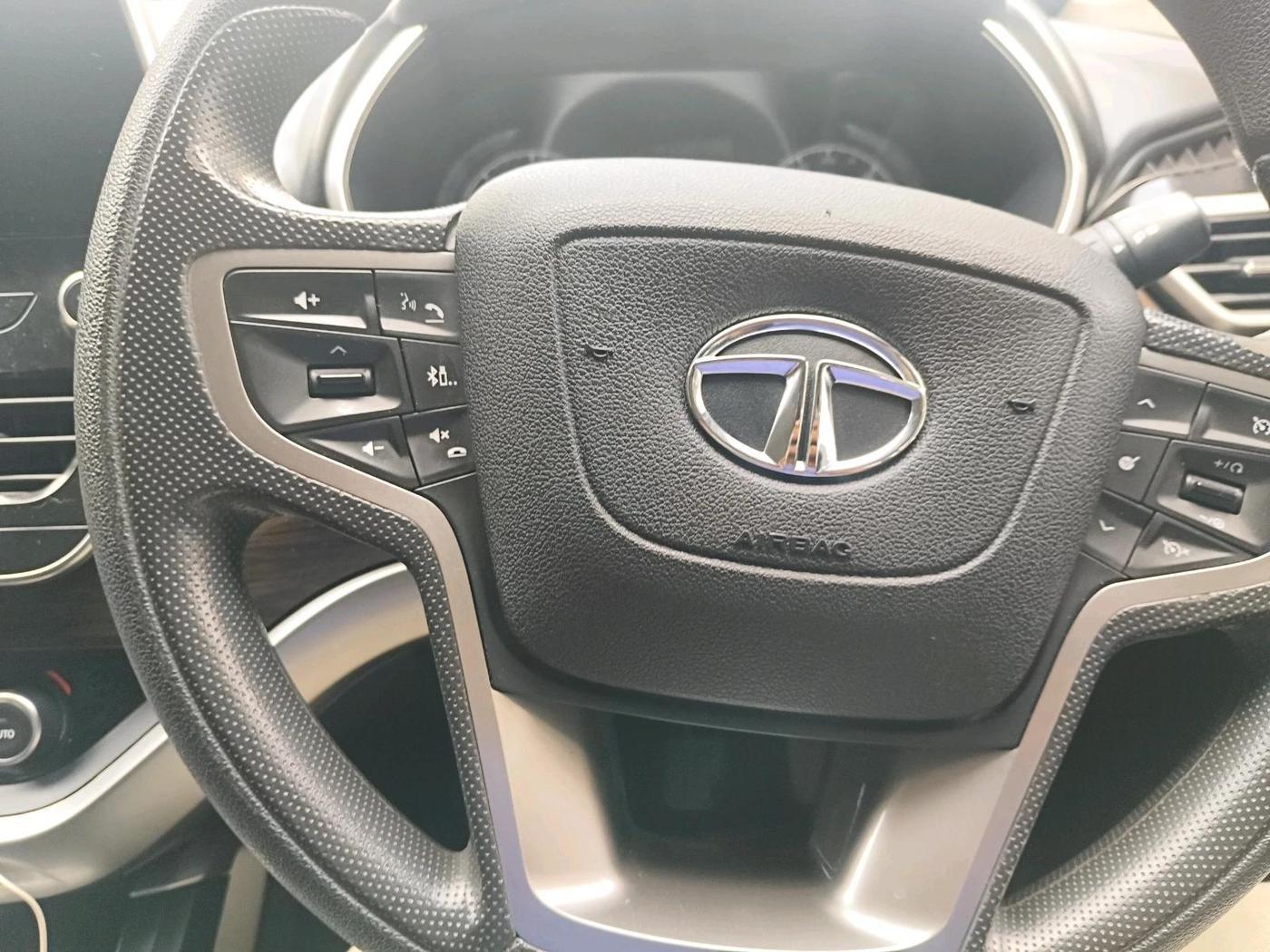 2020 Tata Harrier XT 2.0L KRYOTEC, Diesel, Manual, 76,523 km, interior