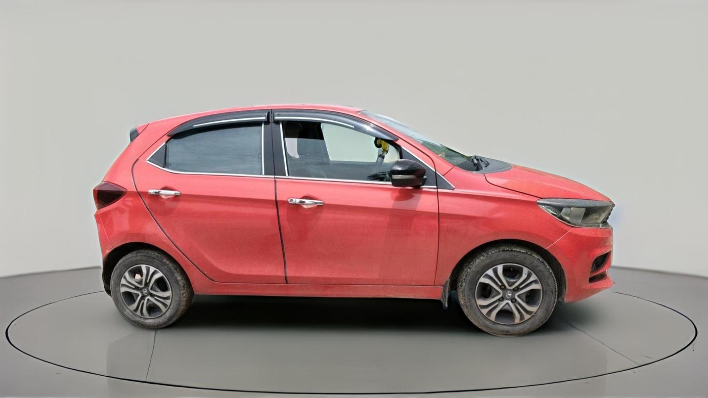 2023 Tata Tiago XT PETROL, CNG, Manual, 54,191 km, exterior