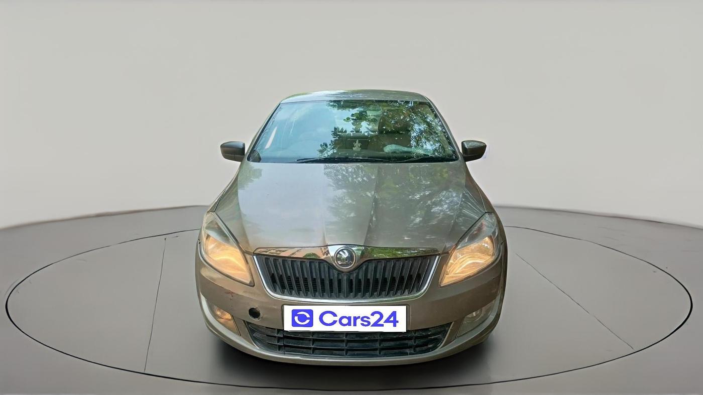 2014 Skoda Rapid AMBITION 1.6 MPI MT, CNG, Manual, 53,942 km, exterior